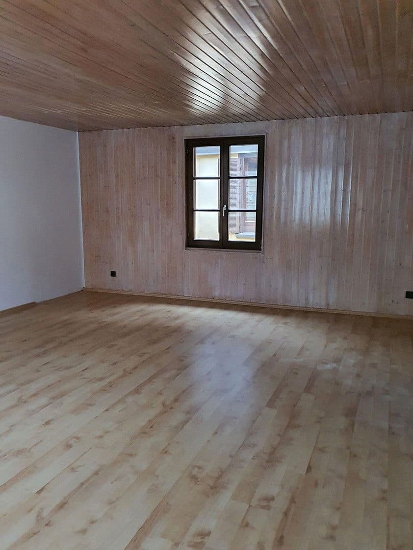 2 bedroom with open-plan kitchen flat to rent, 145 m², Stockach, Baden-Württemberg 2 bedroom with open-plan kitchen flat to rent, 145 m², Stockach, Baden-Württemberg