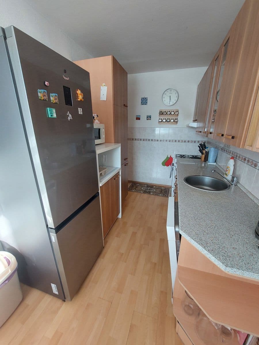 4 bedroom flat to rent, 83 m², Španielova, Prague, Prague 4 bedroom flat to rent, 83 m², Španielova, Prague, Prague