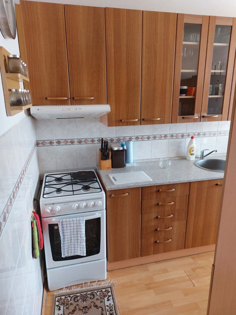 4 bedroom flat to rent, 83 m², Španielova, Prague, Prague 4 bedroom flat to rent, 83 m², Španielova, Prague, Prague