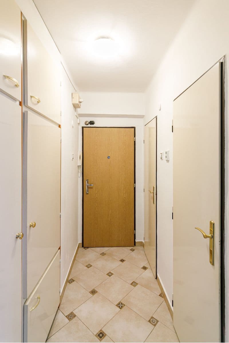 2 bedroom flat for sale, 55 m², Rumunská, Čelákovice, Středočeský Region 2 bedroom flat for sale, 55 m², Rumunská, Čelákovice, Středočeský Region