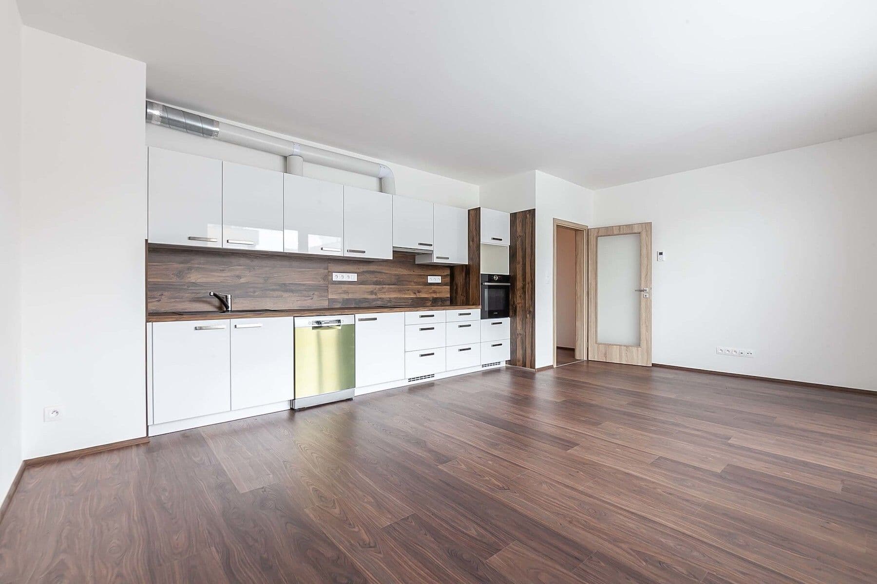 2 bedroom with open-plan kitchen flat for sale, 80 m², U Vodojemu, Brandýs nad Labem-Stará Boleslav, Středočeský Region 2 bedroom with open-plan kitchen flat for sale, 80 m², U Vodojemu, Brandýs nad Labem-Stará Boleslav, Středočeský Region