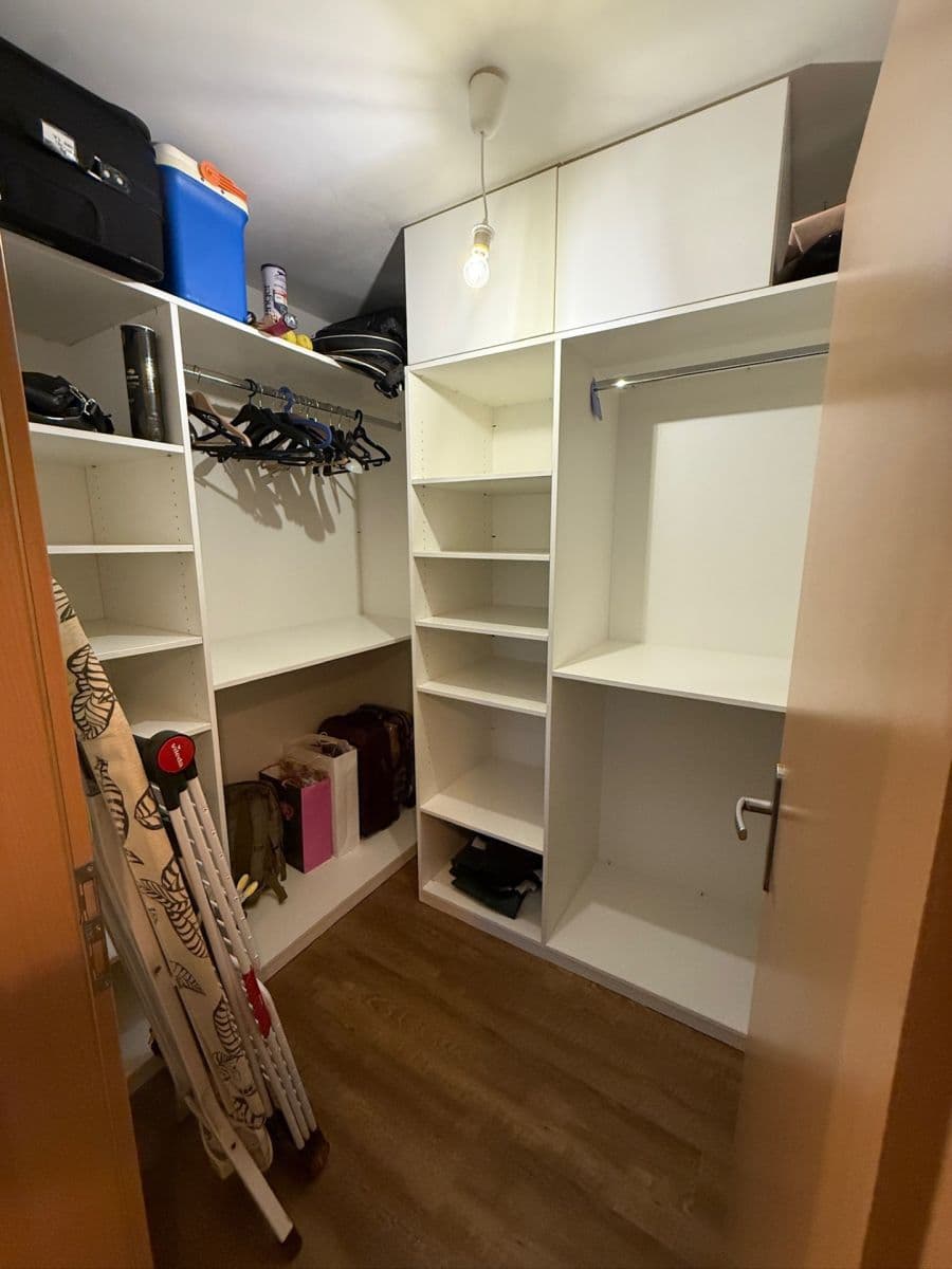 2 bedroom with open-plan kitchen flat to rent, 64 m², Františka Kadlece, Prague, Prague 2 bedroom with open-plan kitchen flat to rent, 64 m², Františka Kadlece, Prague, Prague