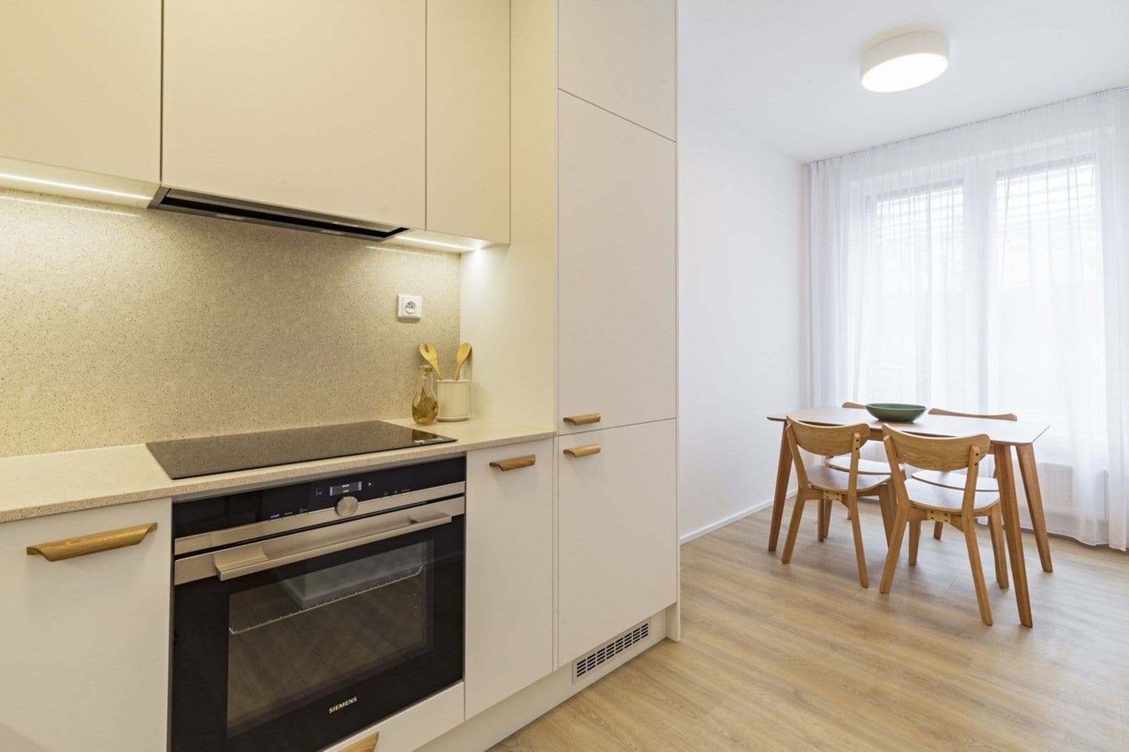 3 bedroom flat to rent, 61 m², U Pergamenky, Prague, Prague 3 bedroom flat to rent, 61 m², U Pergamenky, Prague, Prague