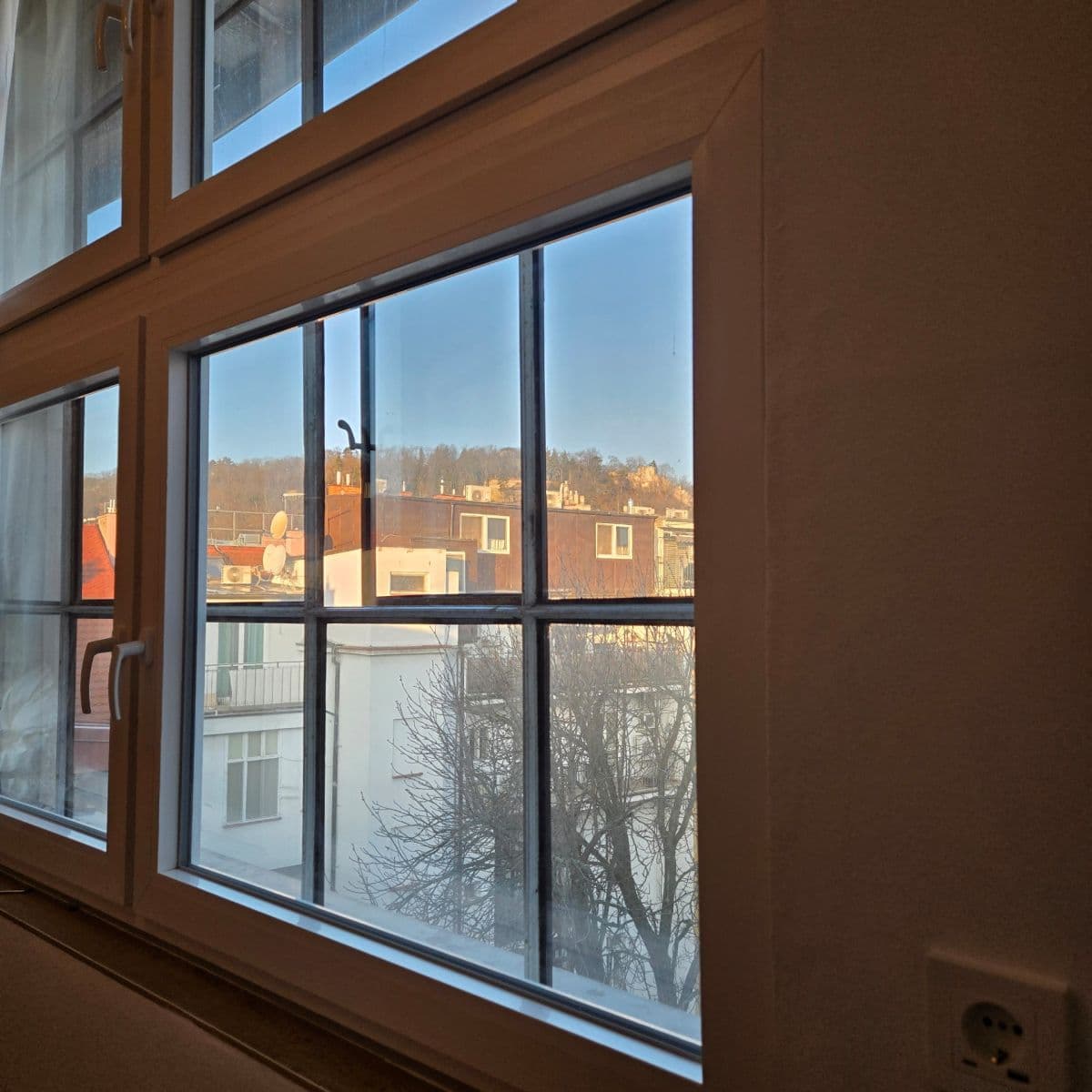 1 bedroom flat to rent, 40 m², Janáčkovo nábřeží, Prague, Prague 1 bedroom flat to rent, 40 m², Janáčkovo nábřeží, Prague, Prague