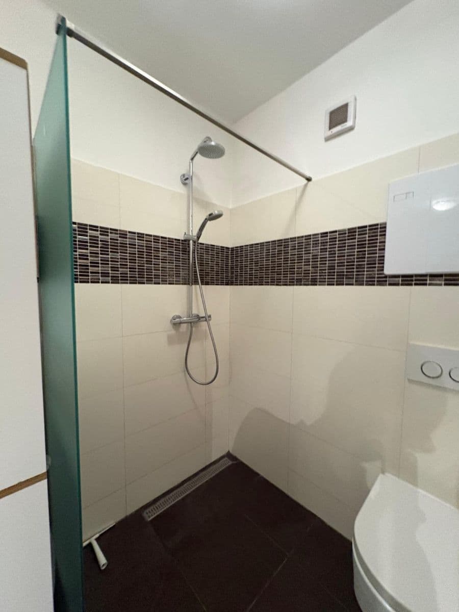 3 bedroom flat to rent, 78 m², Nové Mesto, Bratislavský Region 3 bedroom flat to rent, 78 m², Nové Mesto, Bratislavský Region