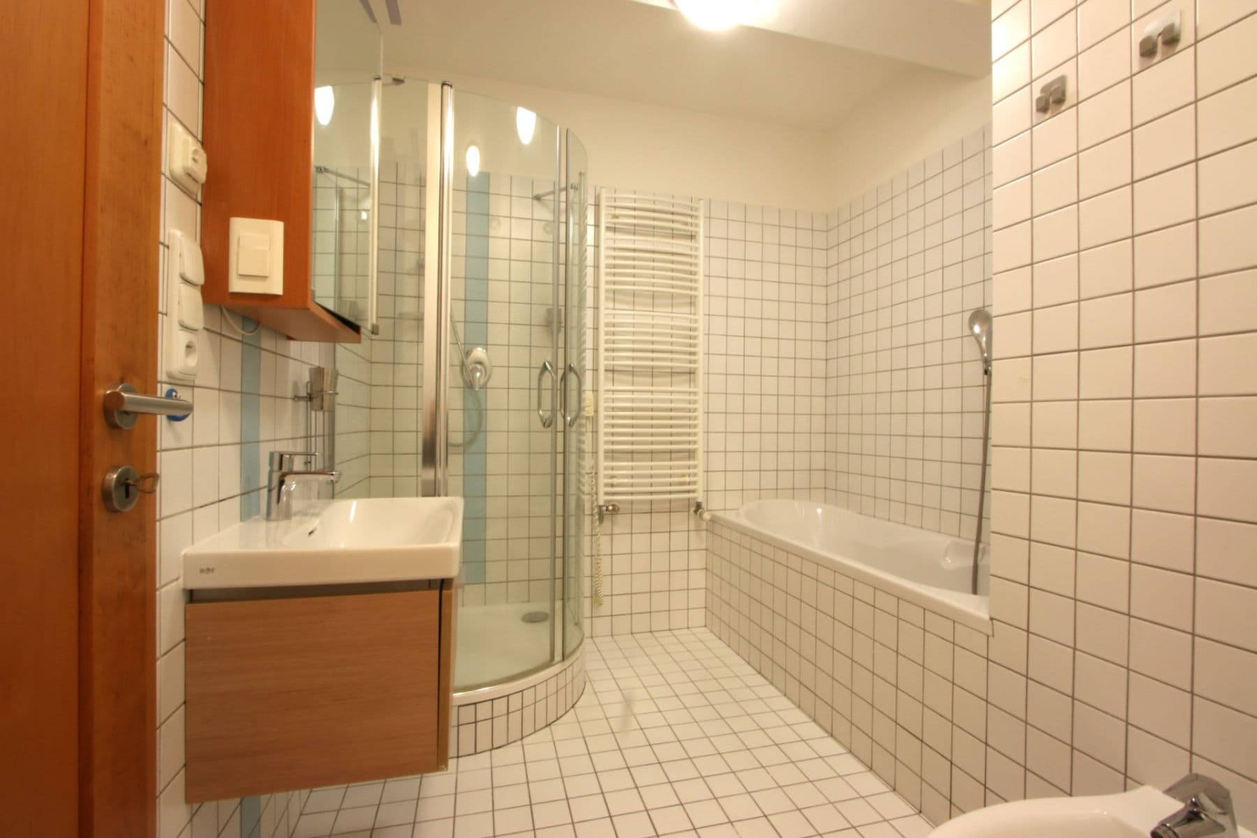 3 bedroom with open-plan kitchen flat to rent, 100 m², Mistrovská, Prague, Prague 3 bedroom with open-plan kitchen flat to rent, 100 m², Mistrovská, Prague, Prague