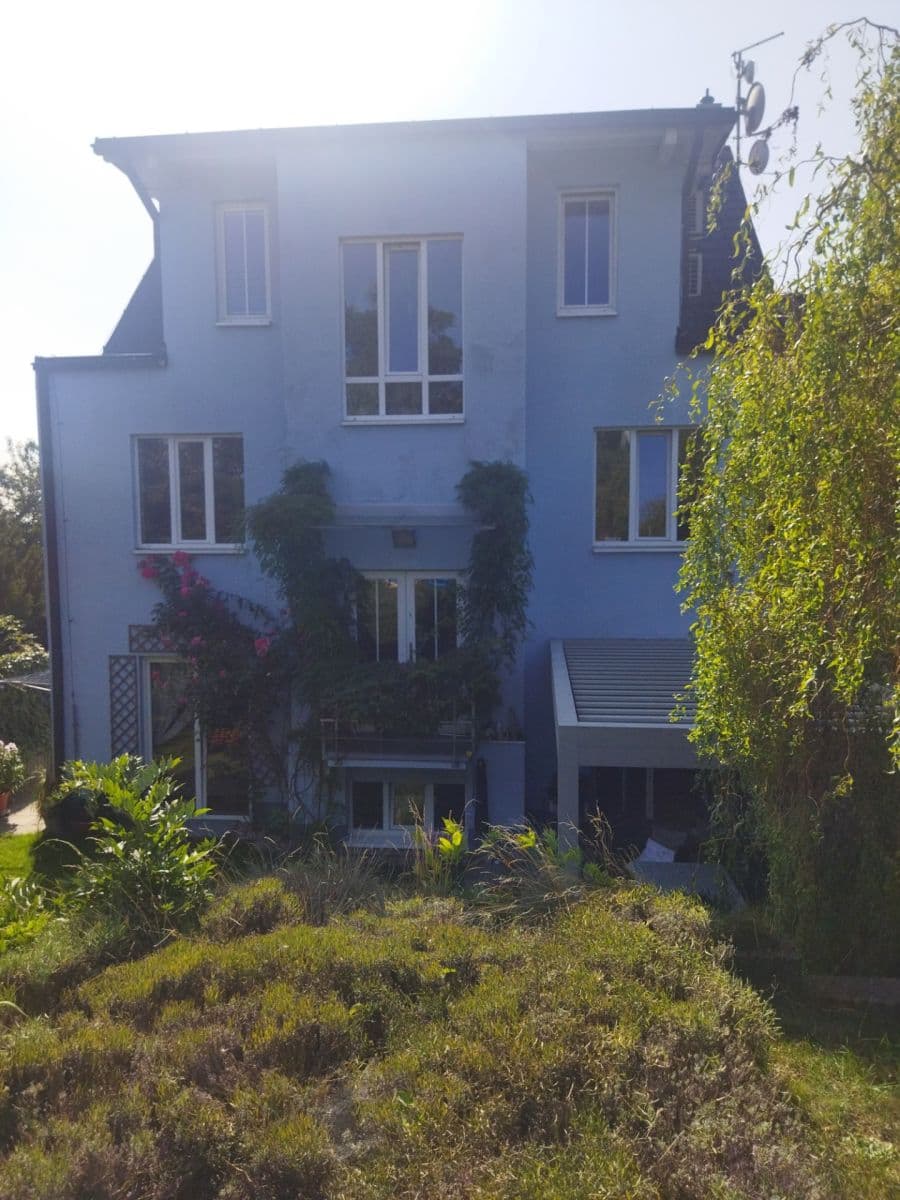 3 bedroom with open-plan kitchen flat to rent, 100 m², Mistrovská, Prague, Prague 3 bedroom with open-plan kitchen flat to rent, 100 m², Mistrovská, Prague, Prague