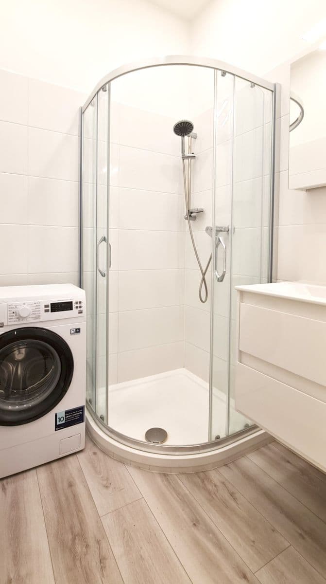 2 bedroom flat to rent, 50 m², Na Louži, Prague, Prague 2 bedroom flat to rent, 50 m², Na Louži, Prague, Prague