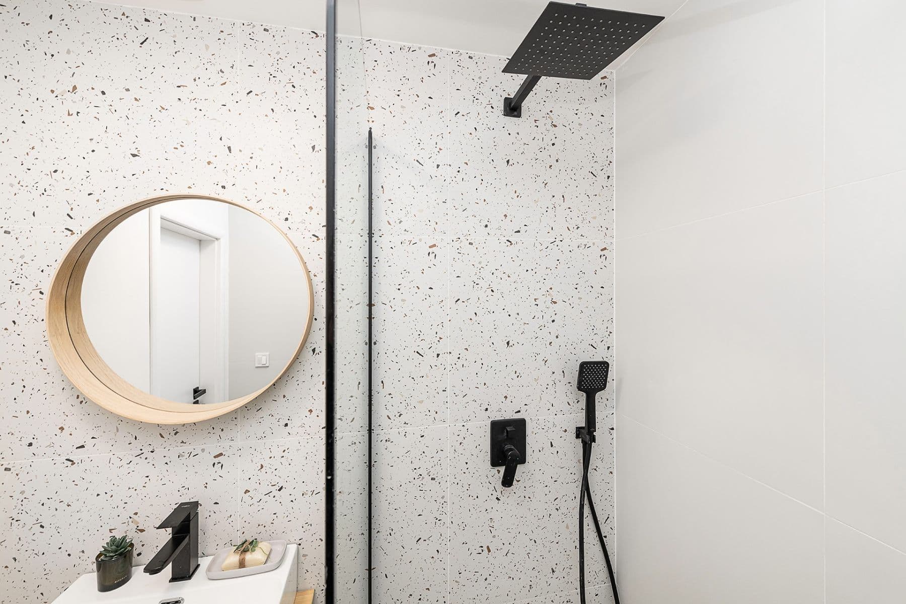 2 bedroom with open-plan kitchen flat for sale, 68 m², Poljanovova, Prague, Prague 2 bedroom with open-plan kitchen flat for sale, 68 m², Poljanovova, Prague, Prague