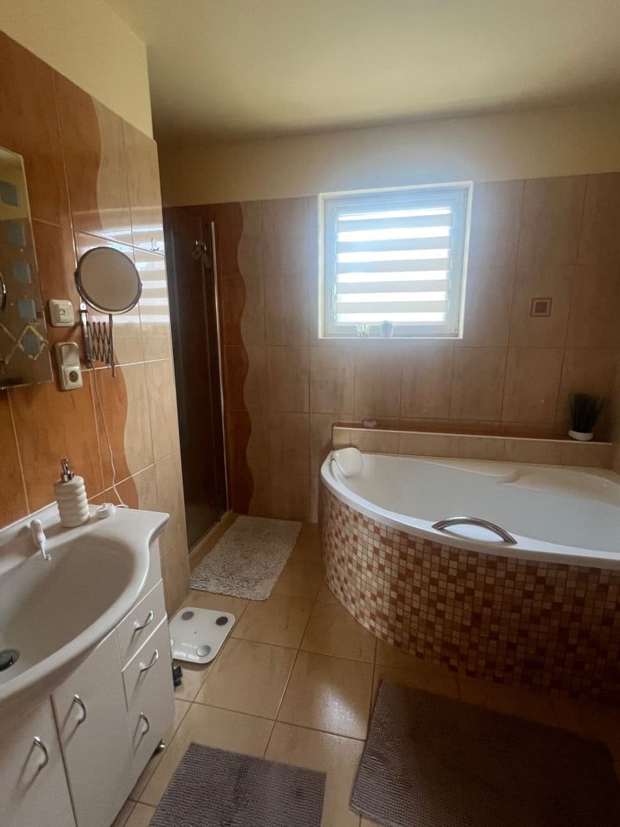 house for sale, 180 m², Netín, Vysočina Region house for sale, 180 m², Netín, Vysočina Region