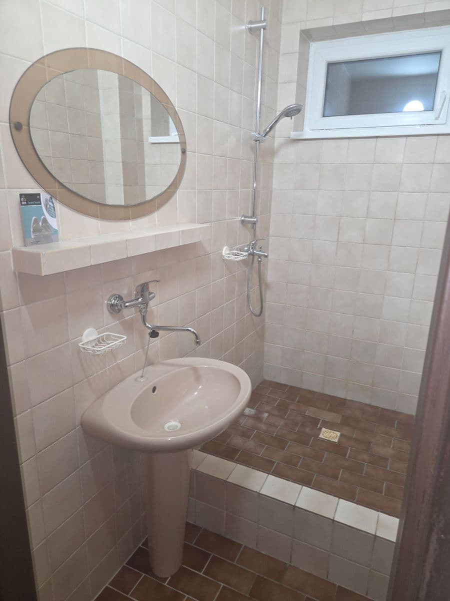 2 bedroom flat to rent, 60 m², K Dálnici, Panenské Břežany, Středočeský Region 2 bedroom flat to rent, 60 m², K Dálnici, Panenské Břežany, Středočeský Region