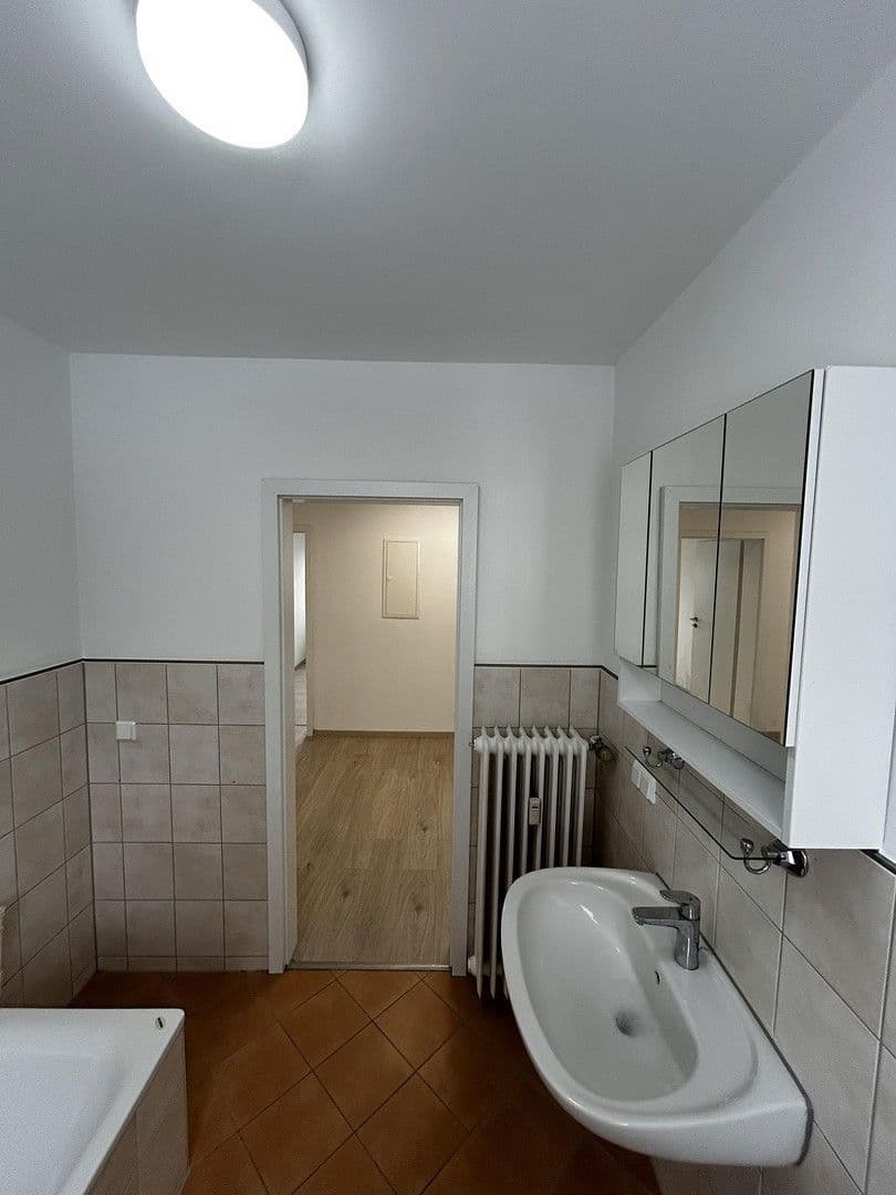 4 bedroom flat to rent, 92 m², Beethovenstraße 8-10, Baunatal, Hesse 4 bedroom flat to rent, 92 m², Beethovenstraße 8-10, Baunatal, Hesse