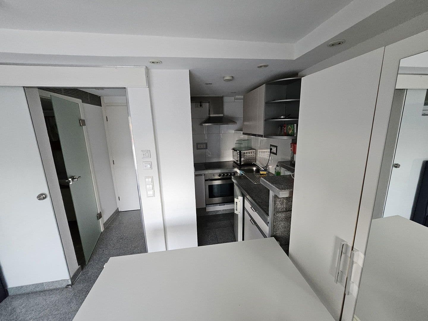 1 bedroom flat to rent, 25 m², Stuttgart, Baden-Württemberg 1 bedroom flat to rent, 25 m², Stuttgart, Baden-Württemberg