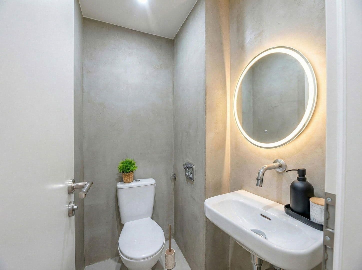 2 bedroom with open-plan kitchen flat for sale, 85 m², Leonberg, Baden-Württemberg 2 bedroom with open-plan kitchen flat for sale, 85 m², Leonberg, Baden-Württemberg