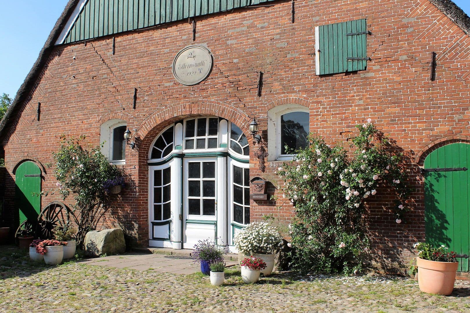 house for sale, 380 m², Domäne Hünkemann 1, Wurster Nordseeküste, Lower Saxony house for sale, 380 m², Domäne Hünkemann 1, Wurster Nordseeküste, Lower Saxony