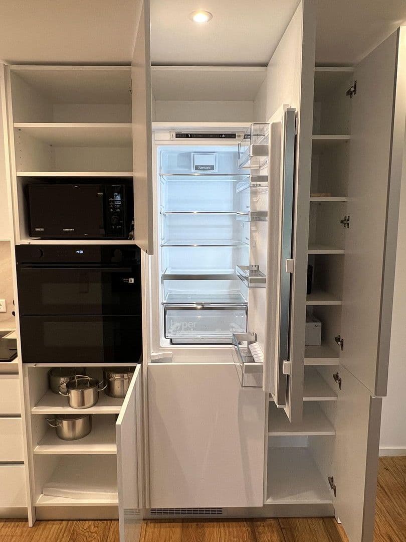 1 bedroom with open-plan kitchen flat to rent, 95 m², Rubensstraße 12, Düsseldorf, North Rhine-Westphalia 1 bedroom with open-plan kitchen flat to rent, 95 m², Rubensstraße 12, Düsseldorf, North Rhine-Westphalia