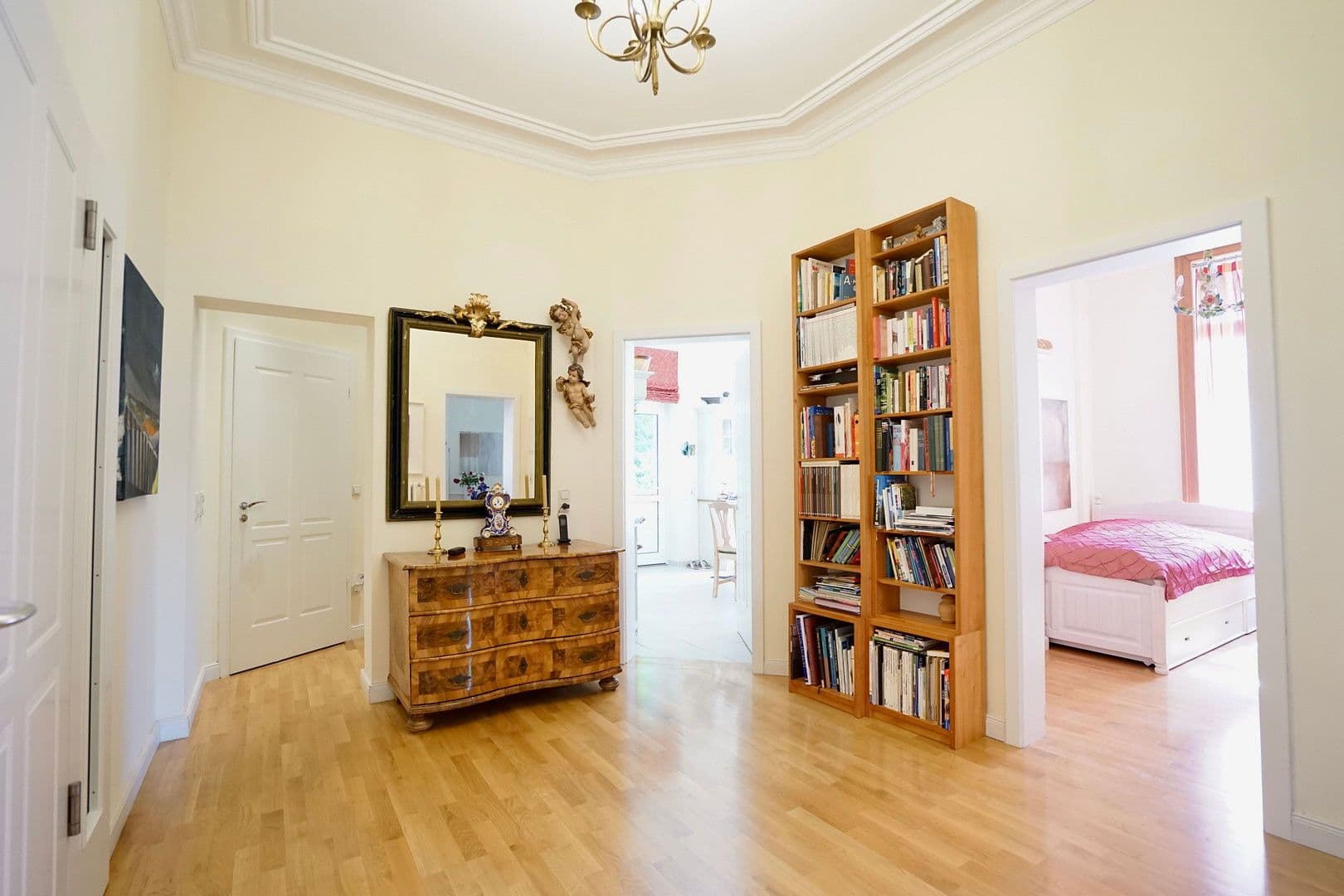 2 bedroom with open-plan kitchen flat to rent, 109 m², Wiesbaden, Hesse 2 bedroom with open-plan kitchen flat to rent, 109 m², Wiesbaden, Hesse