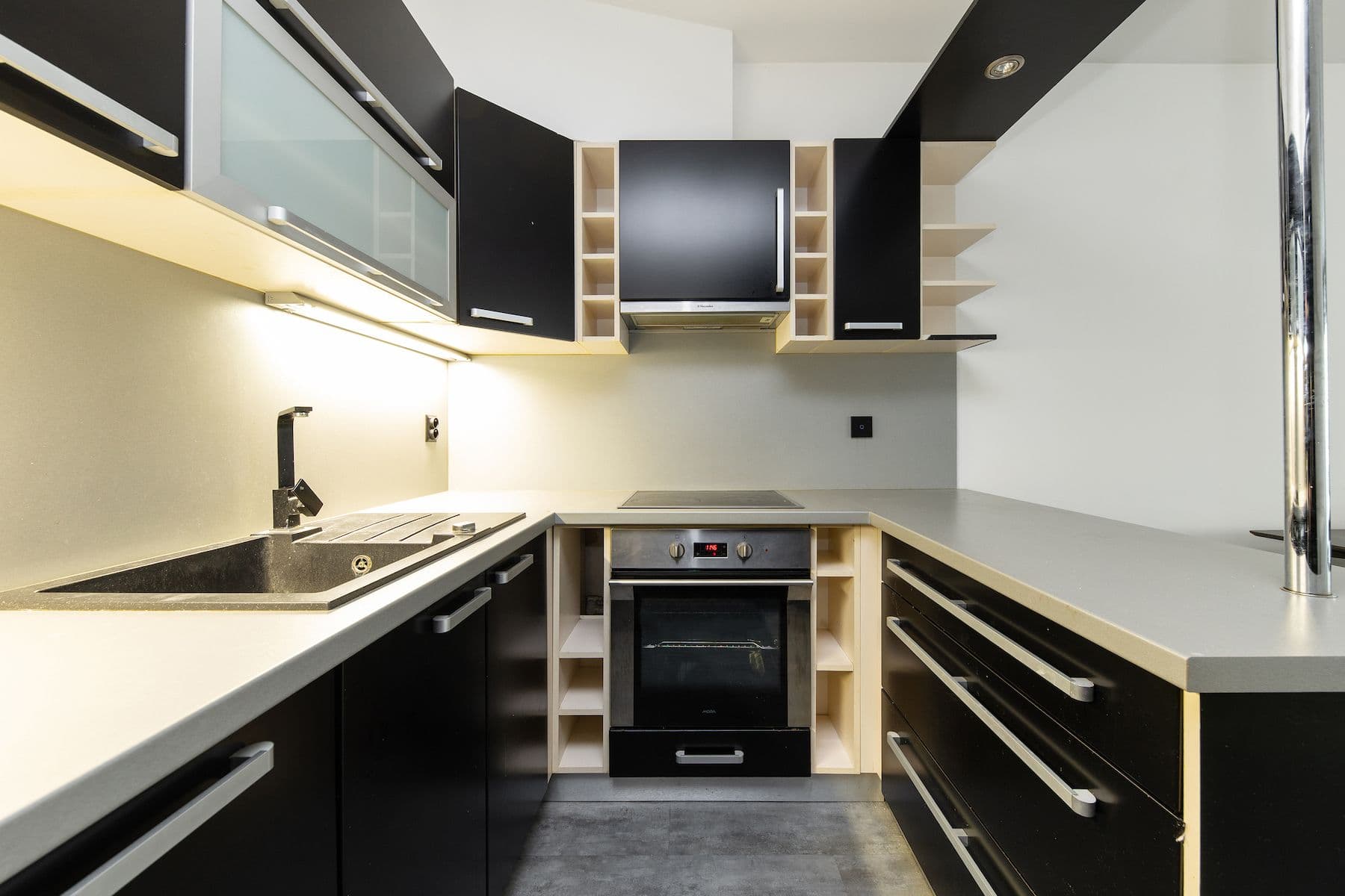 2 bedroom with open-plan kitchen flat for sale, 88 m², gen. Píky, Olomouc, Olomoucký Region 2 bedroom with open-plan kitchen flat for sale, 88 m², gen. Píky, Olomouc, Olomoucký Region