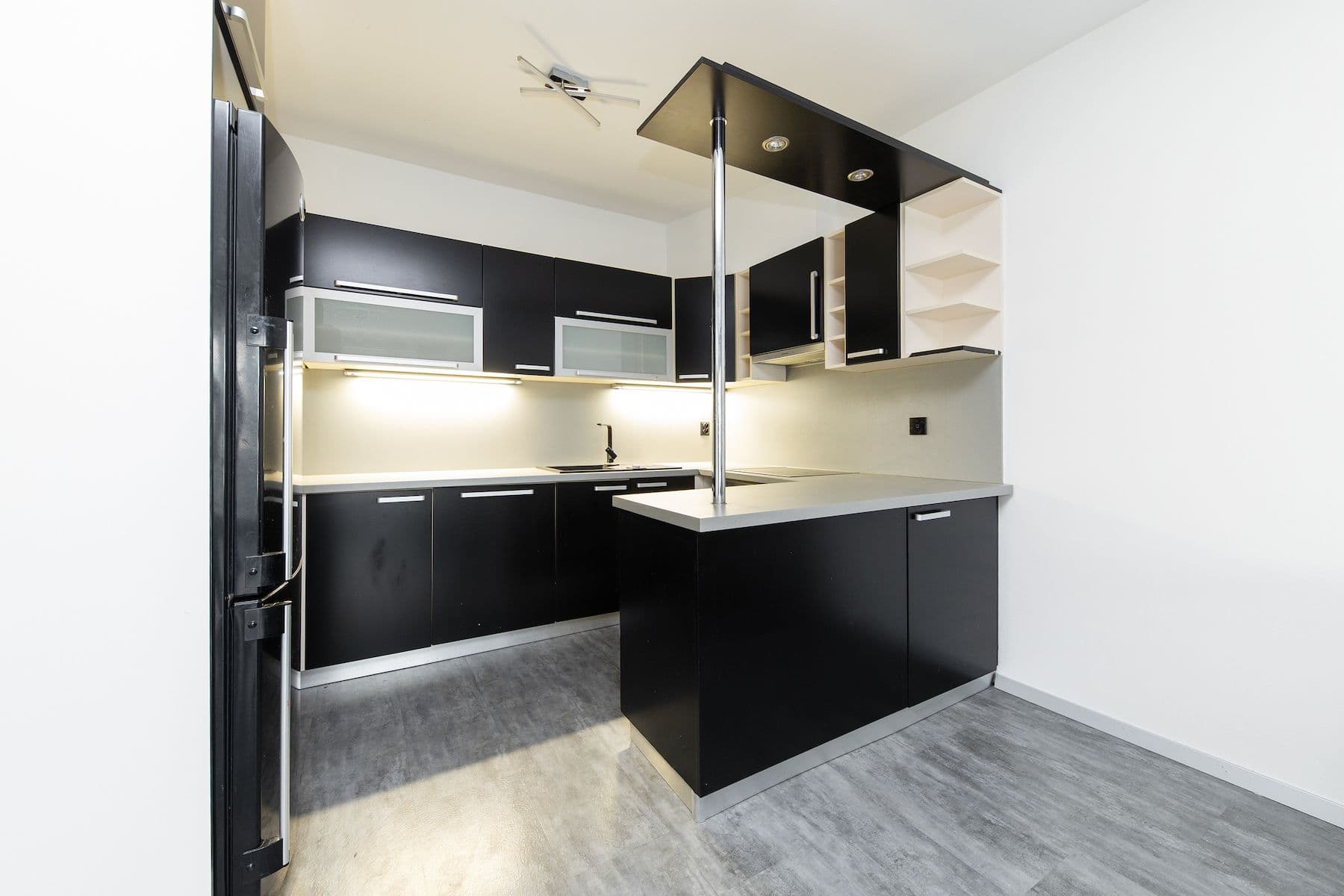 2 bedroom with open-plan kitchen flat for sale, 88 m², gen. Píky, Olomouc, Olomoucký Region 2 bedroom with open-plan kitchen flat for sale, 88 m², gen. Píky, Olomouc, Olomoucký Region
