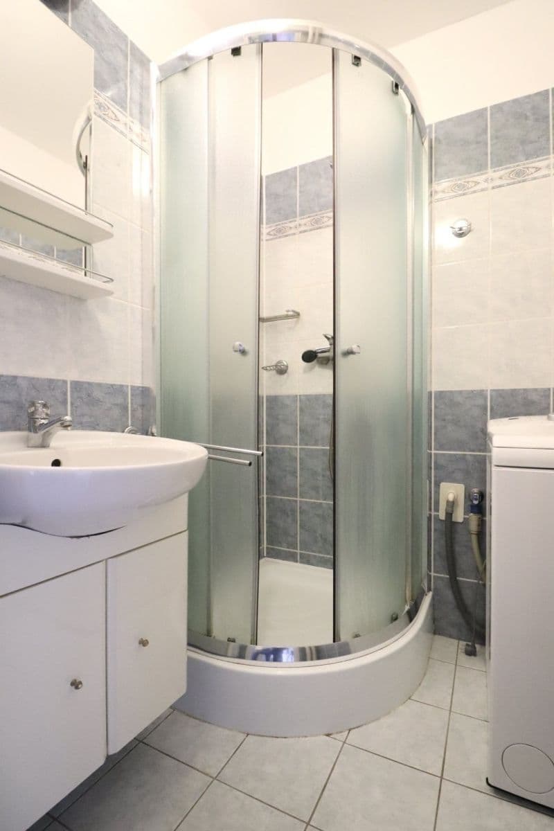 2 bedroom flat to rent, 54 m², Kamerunská, Prague, Prague 2 bedroom flat to rent, 54 m², Kamerunská, Prague, Prague