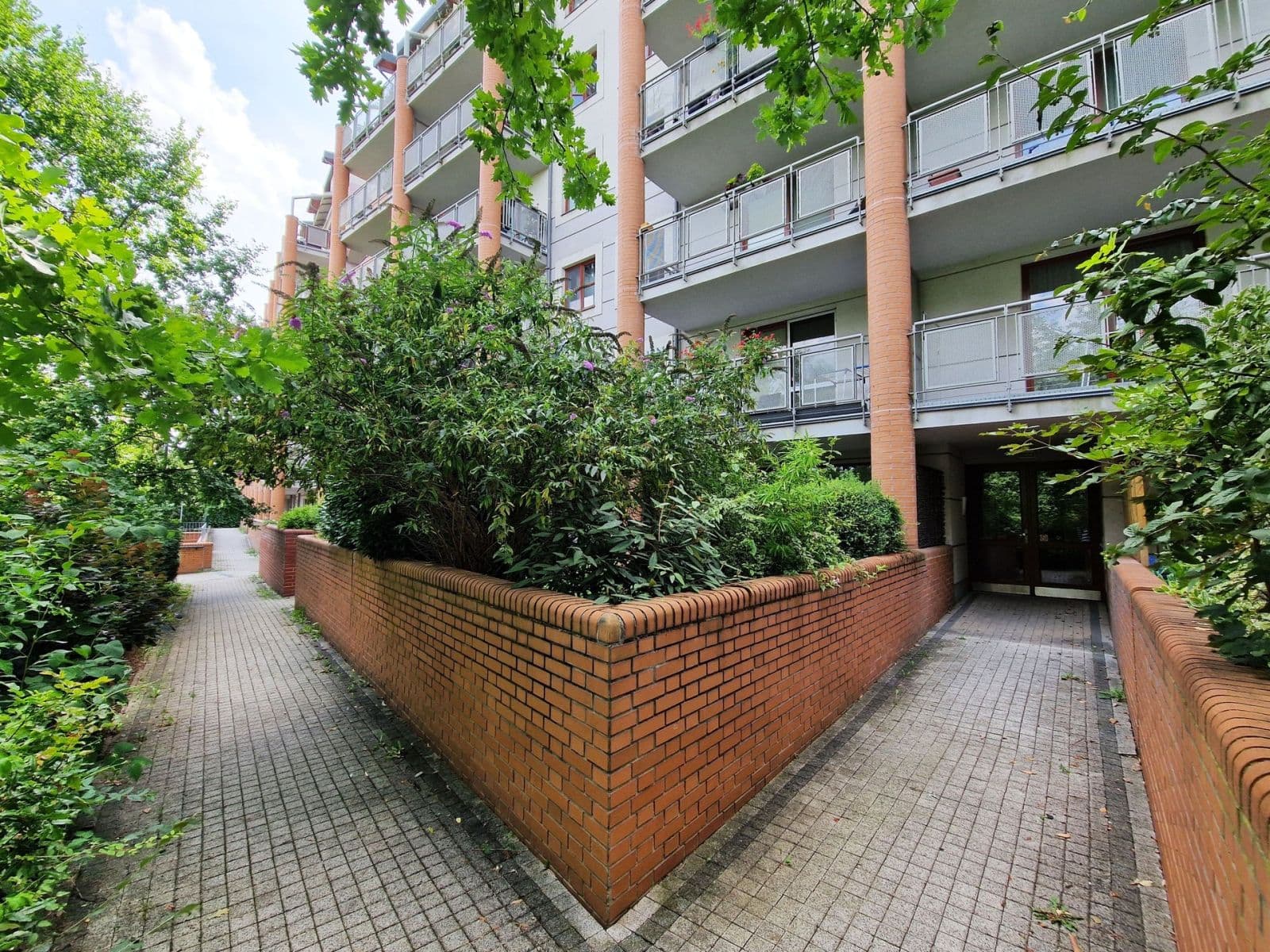 2 bedroom with open-plan kitchen flat to rent, 80 m², Paťanka, Prague, Prague 2 bedroom with open-plan kitchen flat to rent, 80 m², Paťanka, Prague, Prague