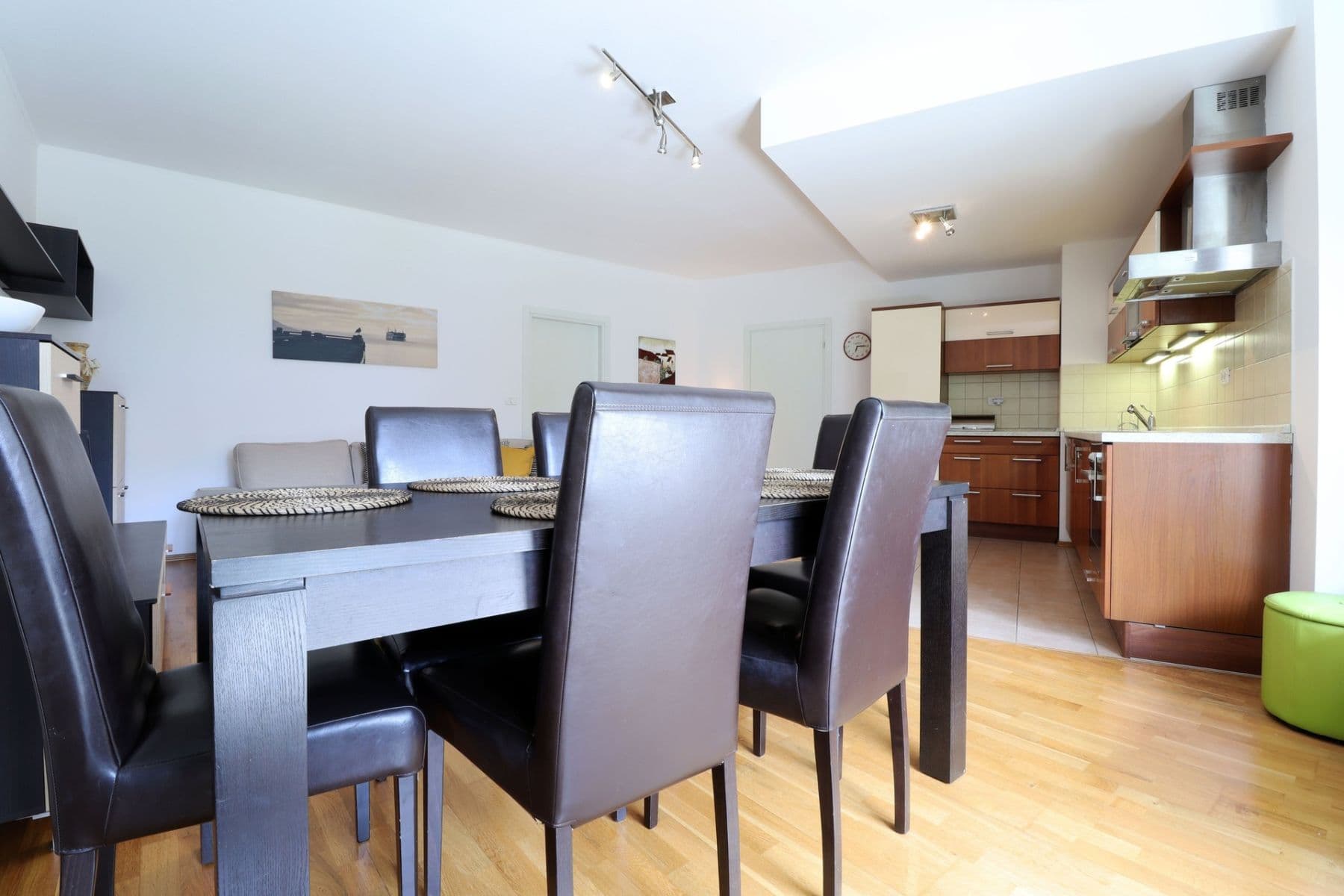 2 bedroom with open-plan kitchen flat to rent, 80 m², Paťanka, Prague, Prague 2 bedroom with open-plan kitchen flat to rent, 80 m², Paťanka, Prague, Prague