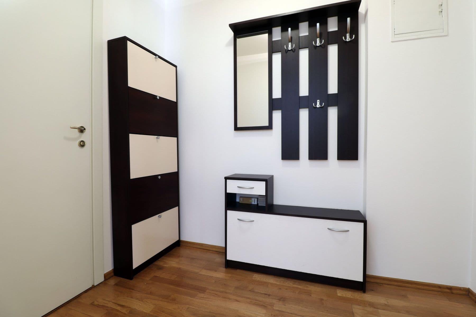 2 bedroom with open-plan kitchen flat to rent, 80 m², Paťanka, Prague, Prague 2 bedroom with open-plan kitchen flat to rent, 80 m², Paťanka, Prague, Prague