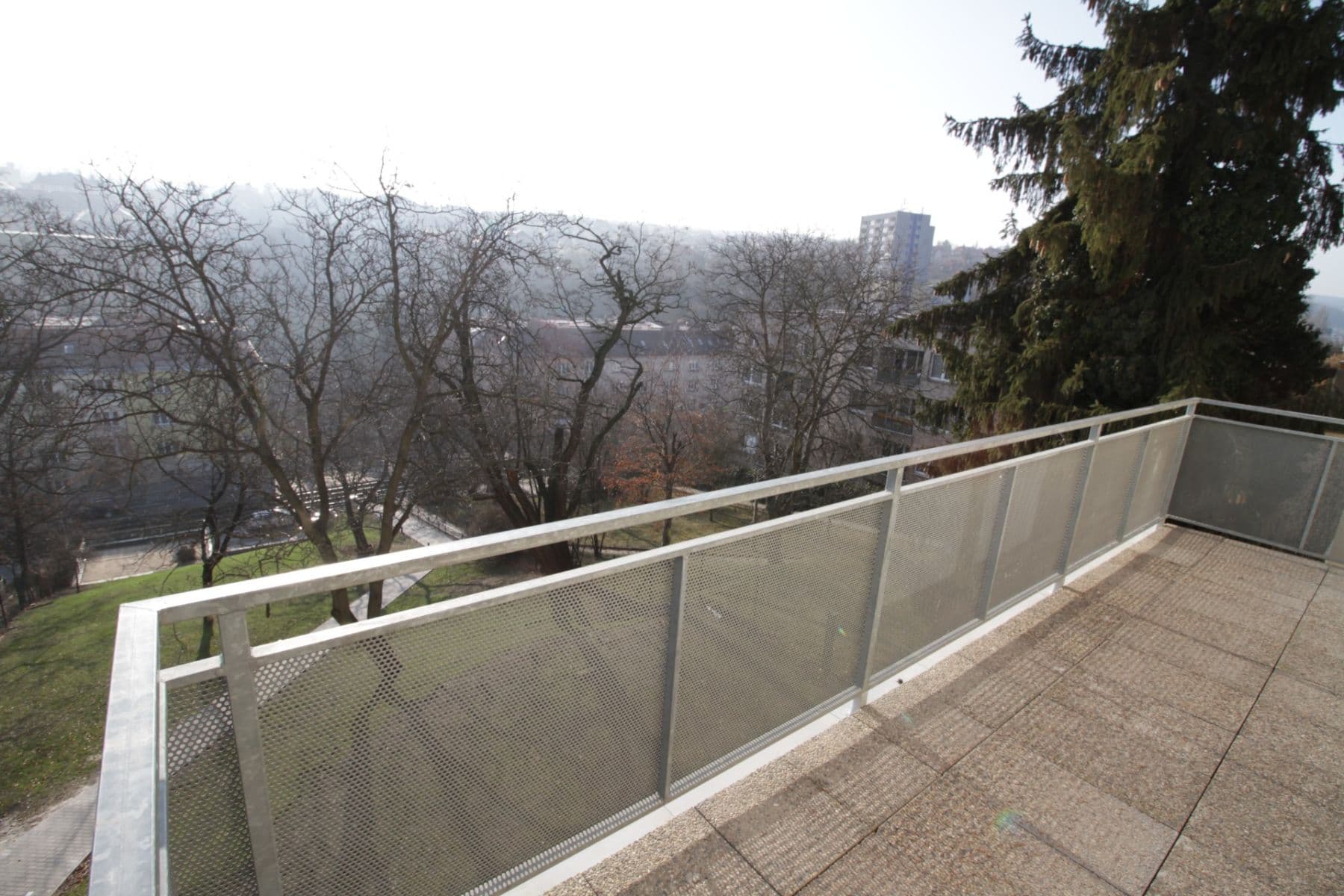 3 bedroom with open-plan kitchen flat to rent, 107 m², Plzeňská, Prague, Prague 3 bedroom with open-plan kitchen flat to rent, 107 m², Plzeňská, Prague, Prague