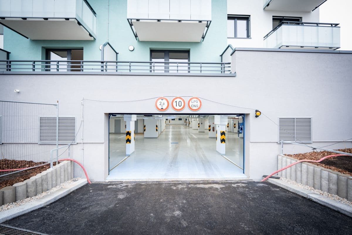 1 bedroom with open-plan kitchen flat to rent, 45 m², Strančická, Prague, Prague 1 bedroom with open-plan kitchen flat to rent, 45 m², Strančická, Prague, Prague