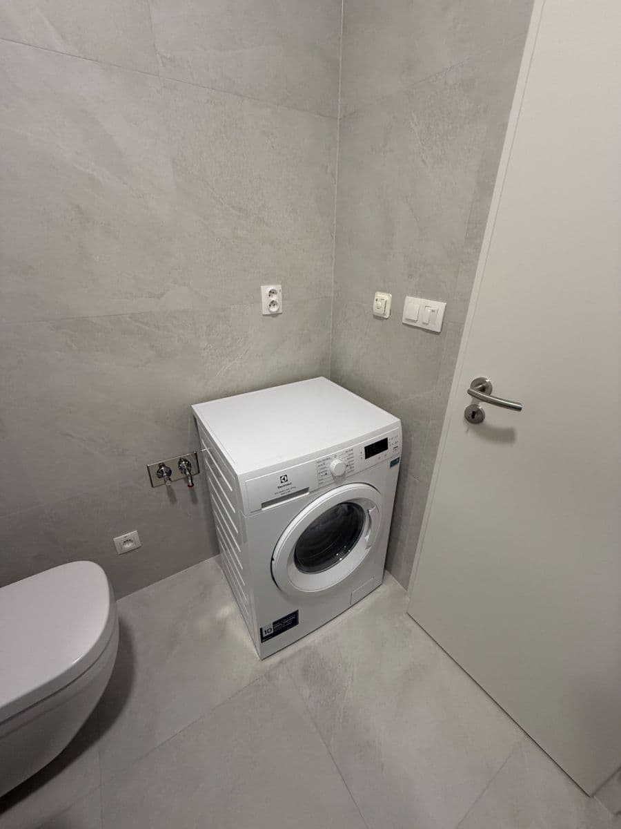 1 bedroom flat to rent, 29 m², Slnečnicová, Rovinka, Bratislavský Region 1 bedroom flat to rent, 29 m², Slnečnicová, Rovinka, Bratislavský Region