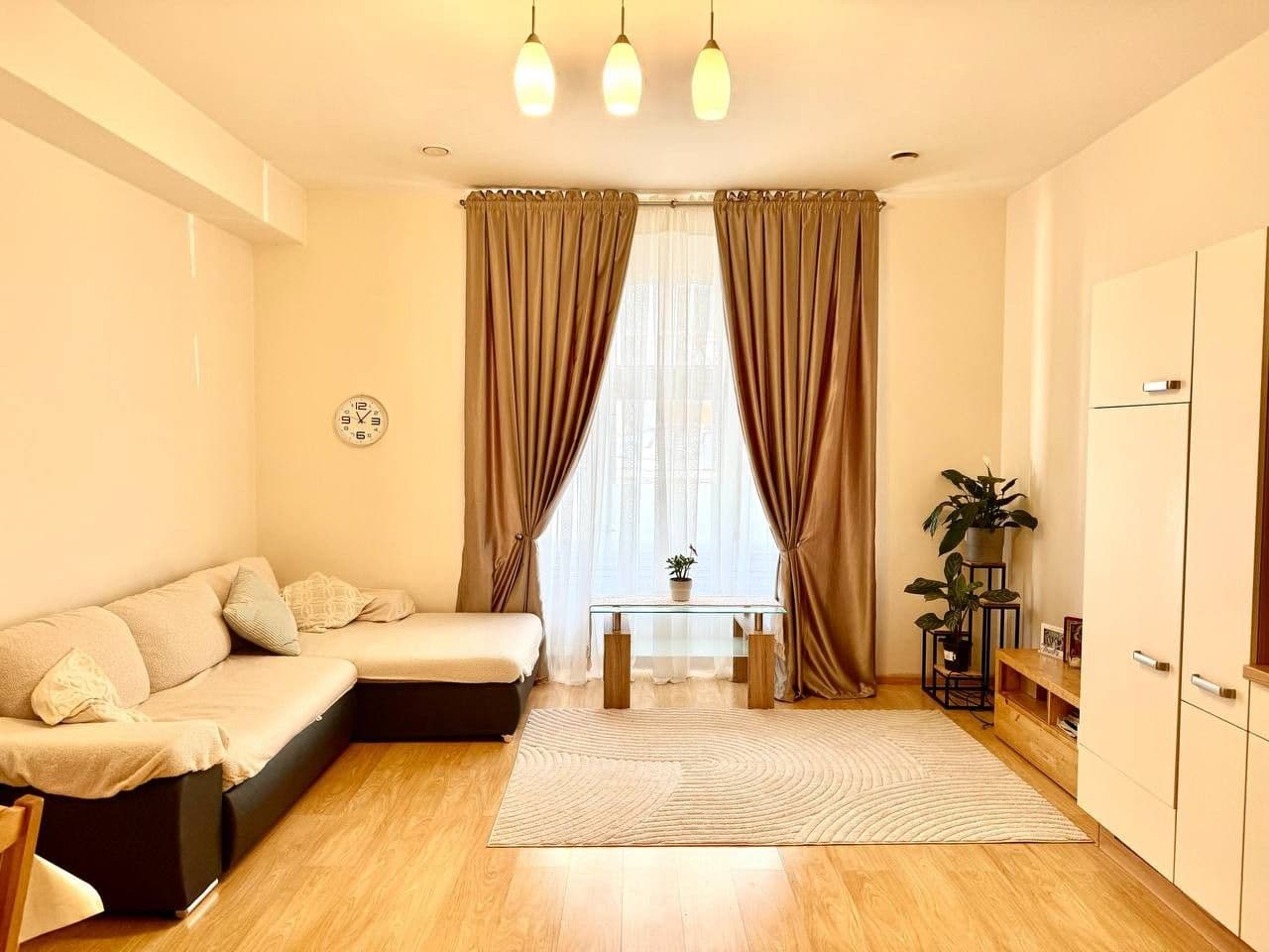 1 bedroom with open-plan kitchen flat to rent, 55 m², Bořivojova, Prague, Prague 1 bedroom with open-plan kitchen flat to rent, 55 m², Bořivojova, Prague, Prague