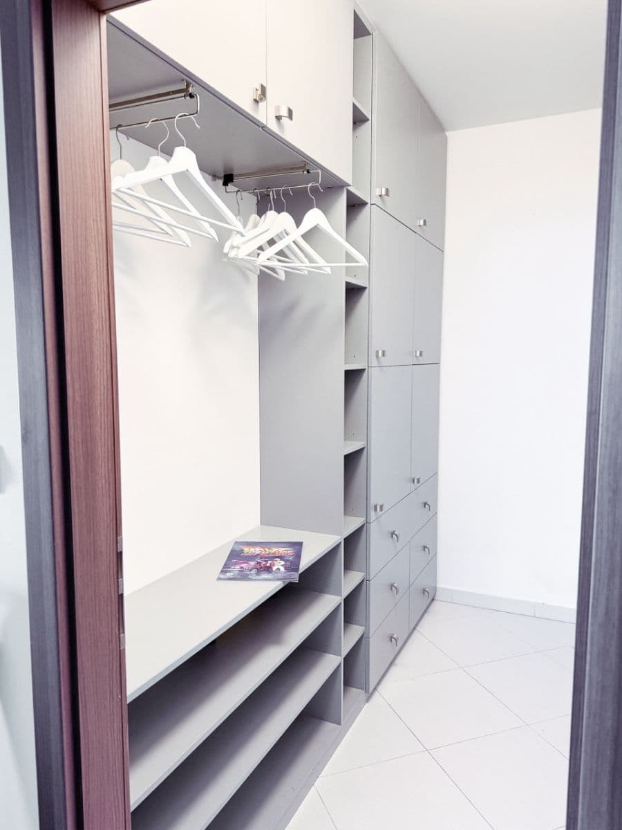 3 bedroom with open-plan kitchen flat to rent, 122 m², náměstí Junkových, Prague, Prague 3 bedroom with open-plan kitchen flat to rent, 122 m², náměstí Junkových, Prague, Prague