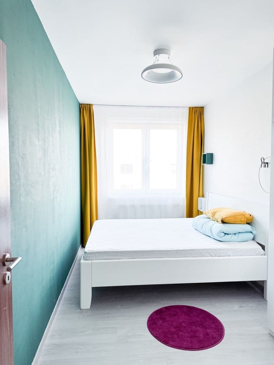 3 bedroom with open-plan kitchen flat to rent, 122 m², náměstí Junkových, Prague, Prague 3 bedroom with open-plan kitchen flat to rent, 122 m², náměstí Junkových, Prague, Prague