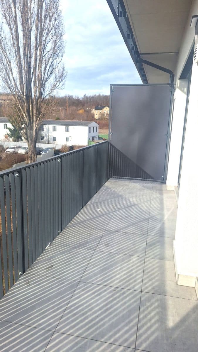 1 bedroom with open-plan kitchen flat to rent, 47 m², Ke křížku, Kladno, Středočeský Region 1 bedroom with open-plan kitchen flat to rent, 47 m², Ke křížku, Kladno, Středočeský Region