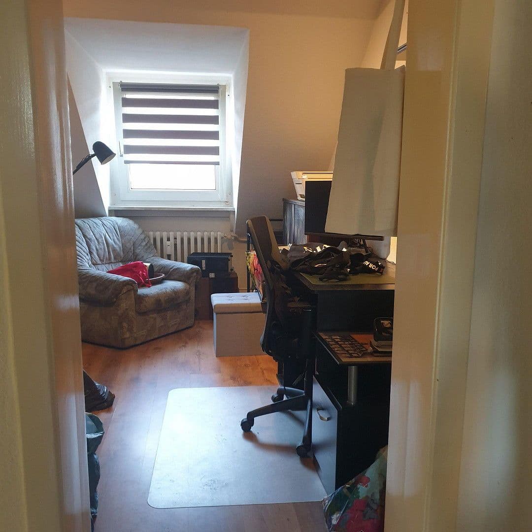 3 bedroom flat to rent, 45 m², Burgstraße 8, Duisburg, North Rhine-Westphalia 3 bedroom flat to rent, 45 m², Burgstraße 8, Duisburg, North Rhine-Westphalia