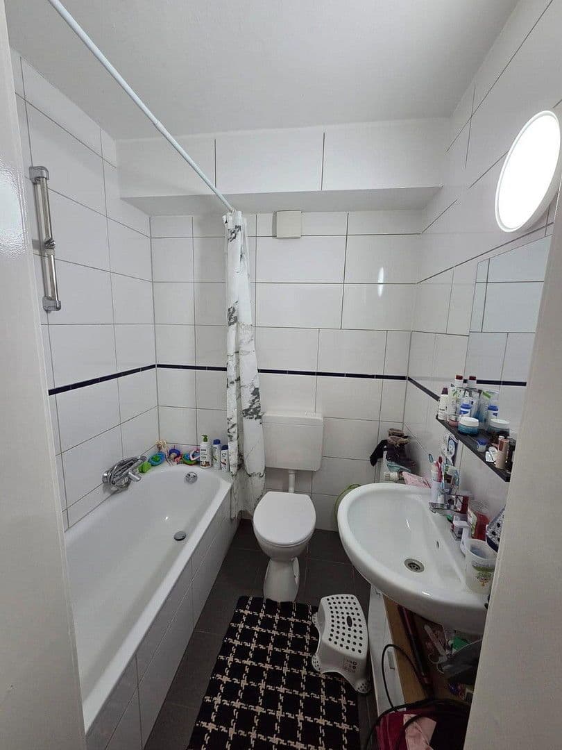 3 bedroom flat to rent, 64 m², Auf'm Großenfeld 19, Düsseldorf - Bezirk 8, North Rhine-Westphalia 3 bedroom flat to rent, 64 m², Auf'm Großenfeld 19, Düsseldorf - Bezirk 8, North Rhine-Westphalia