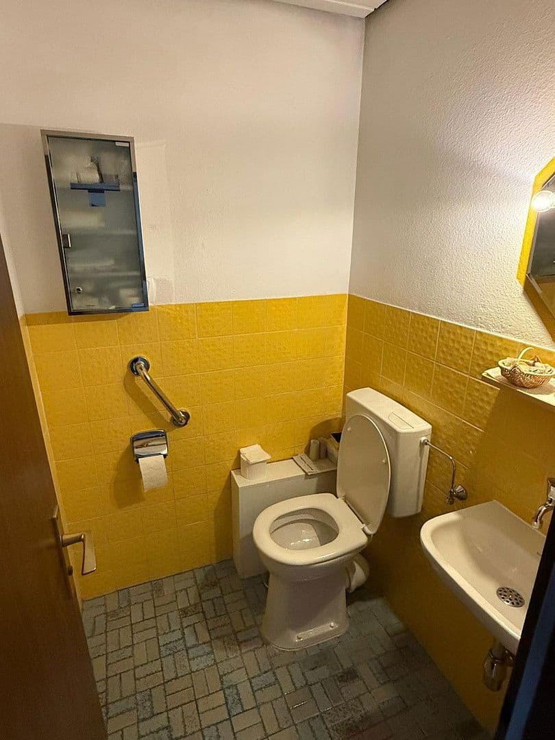 3 bedroom with open-plan kitchen flat for sale, 125 m², Obereisesheimer Straße 33, Heilbronn, Baden-Württemberg 3 bedroom with open-plan kitchen flat for sale, 125 m², Obereisesheimer Straße 33, Heilbronn, Baden-Württemberg