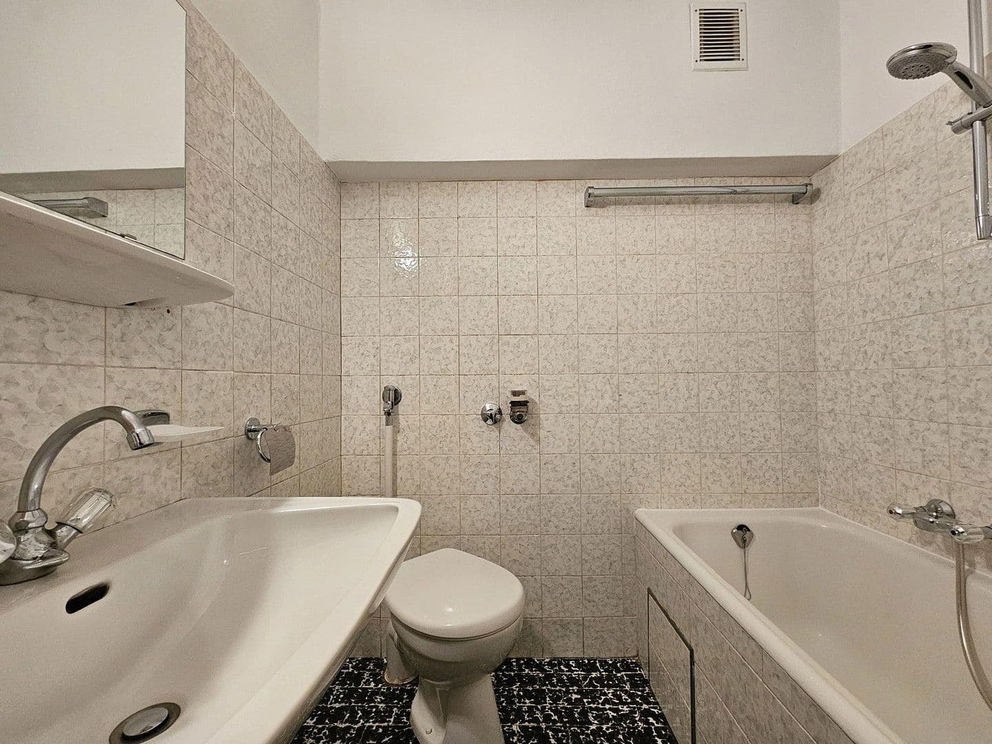 1 bedroom flat to rent, 26 m², Luisenstraße 60a, München, Bavaria 1 bedroom flat to rent, 26 m², Luisenstraße 60a, München, Bavaria