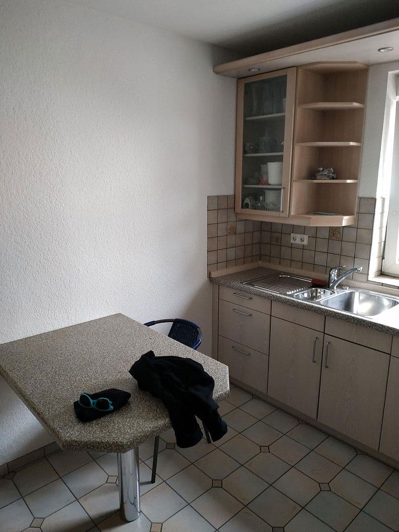 1 bedroom with open-plan kitchen flat to rent, 74 m², Krefeld, North Rhine-Westphalia 1 bedroom with open-plan kitchen flat to rent, 74 m², Krefeld, North Rhine-Westphalia