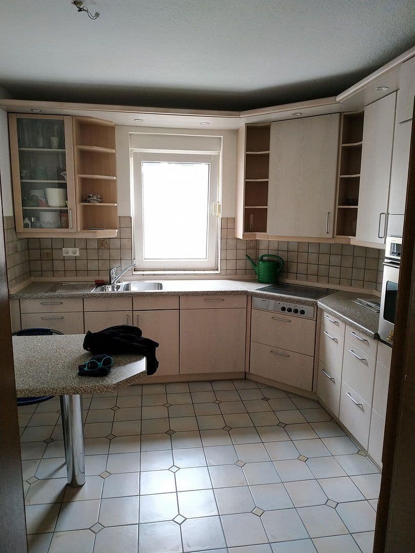 1 bedroom with open-plan kitchen flat to rent, 74 m², Krefeld, North Rhine-Westphalia 1 bedroom with open-plan kitchen flat to rent, 74 m², Krefeld, North Rhine-Westphalia