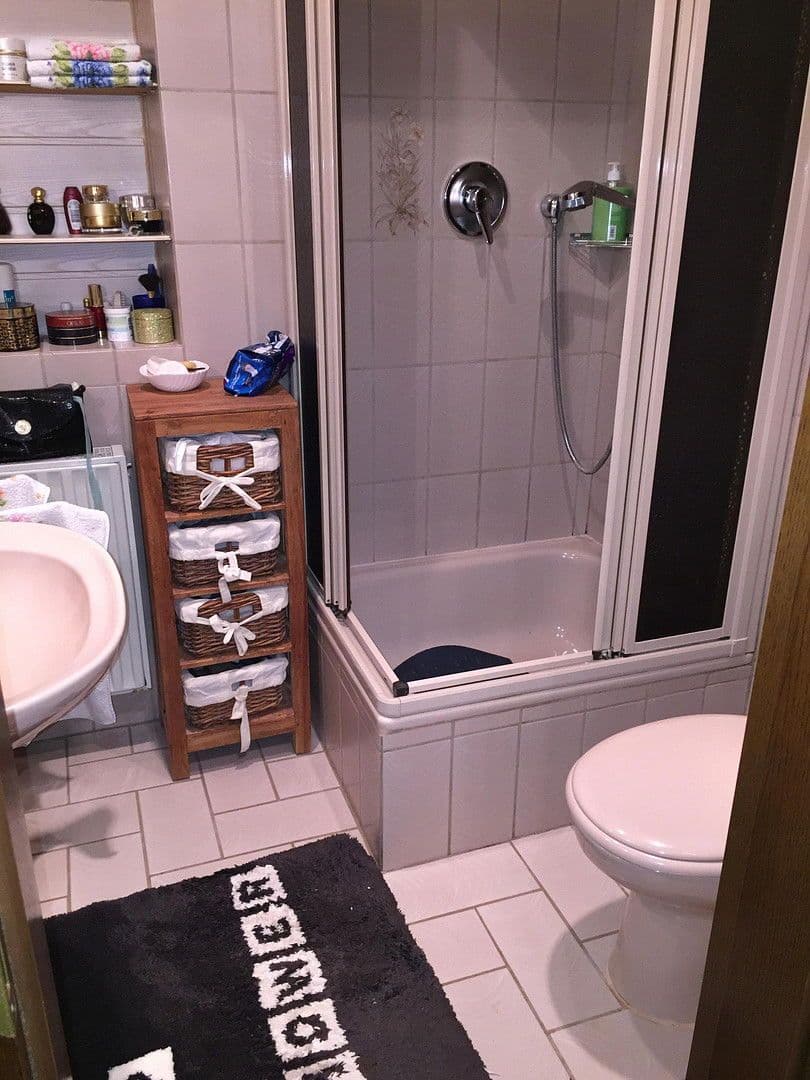 1 bedroom with open-plan kitchen flat to rent, 74 m², Krefeld, North Rhine-Westphalia 1 bedroom with open-plan kitchen flat to rent, 74 m², Krefeld, North Rhine-Westphalia