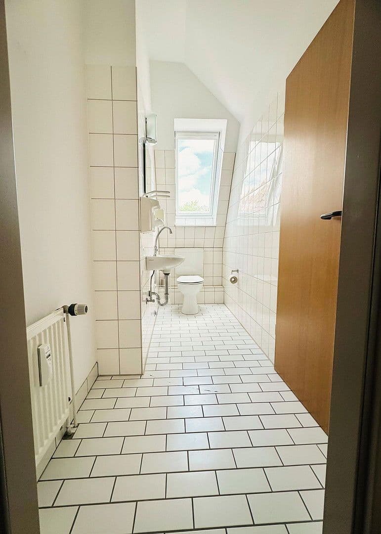 office to rent, 112 m², Amtsstrasse 6, Wolfsburg Vorsfelde, Lower Saxony office to rent, 112 m², Amtsstrasse 6, Wolfsburg Vorsfelde, Lower Saxony