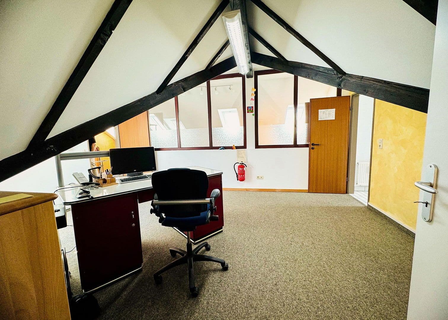 office to rent, 112 m², Amtsstrasse 6, Wolfsburg Vorsfelde, Lower Saxony office to rent, 112 m², Amtsstrasse 6, Wolfsburg Vorsfelde, Lower Saxony