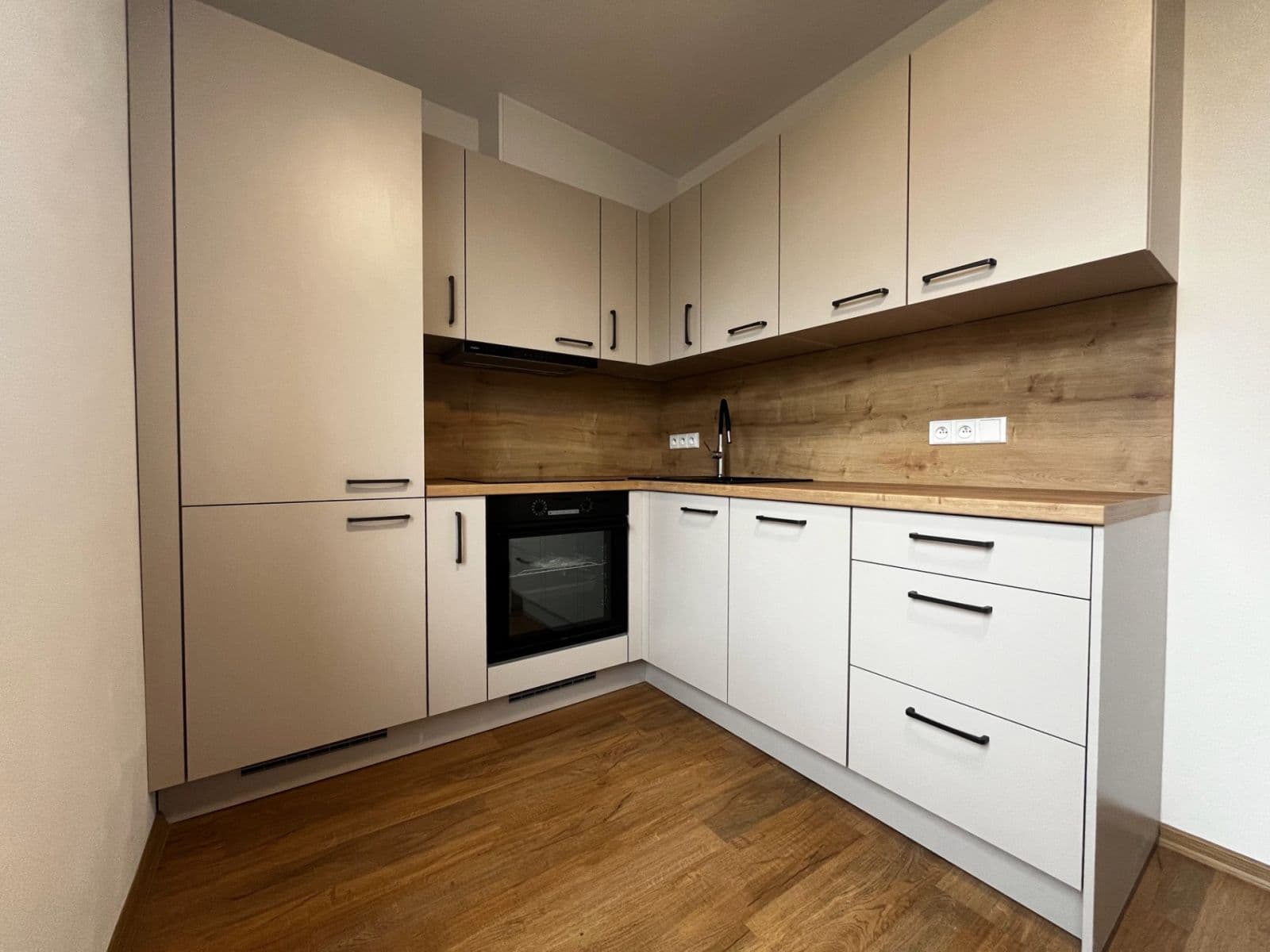 2 bedroom flat for sale, 52 m², České armády, Litoměřice, Ústecký Region 2 bedroom flat for sale, 52 m², České armády, Litoměřice, Ústecký Region