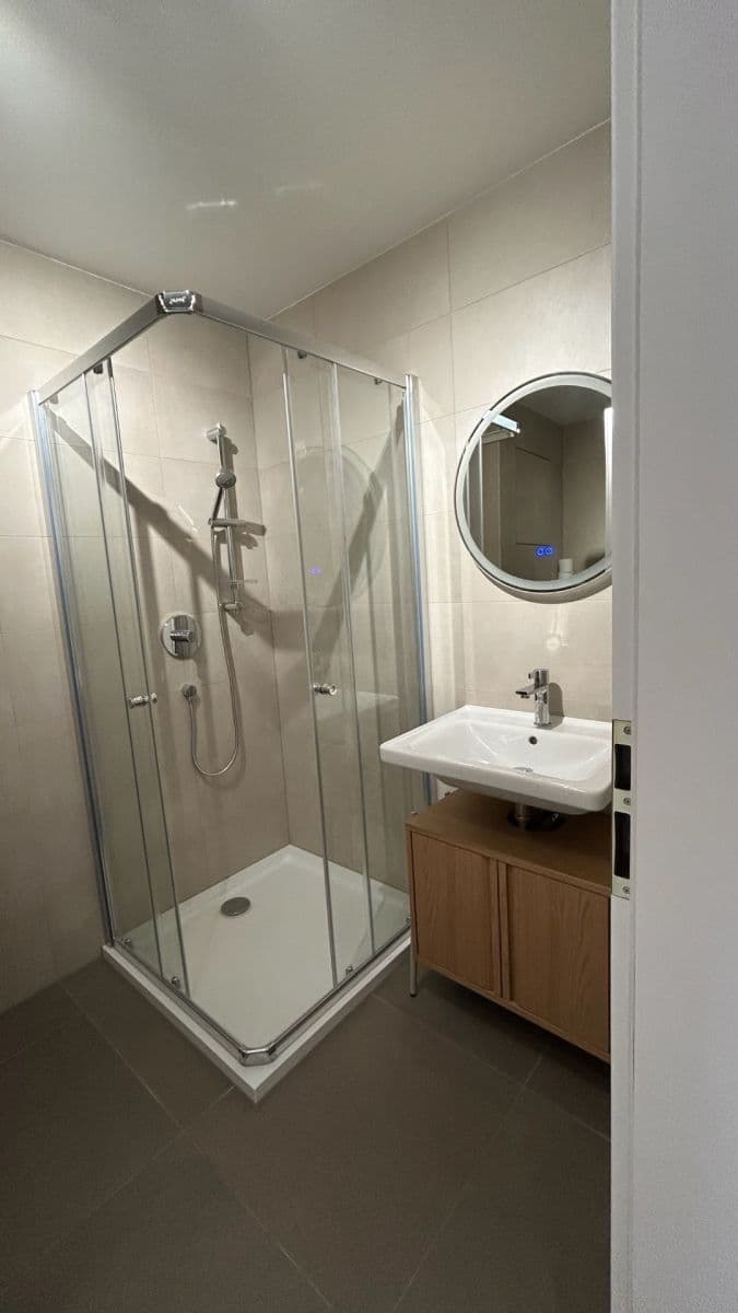 Studio flat to rent, 35 m², třída Generála Píky, Brno, Jihomoravský Region Studio flat to rent, 35 m², třída Generála Píky, Brno, Jihomoravský Region