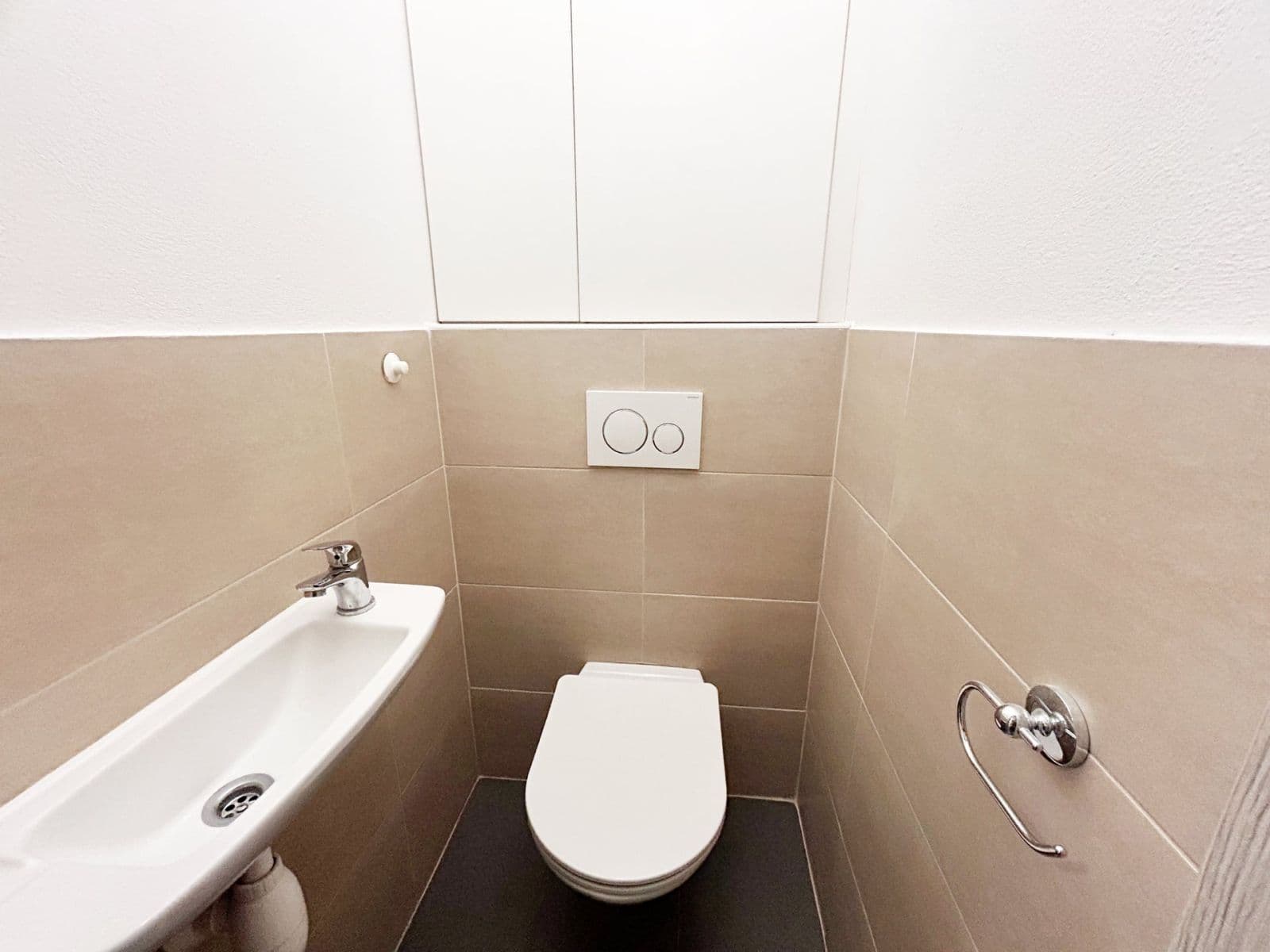 1 bedroom with open-plan kitchen flat to rent, 48 m², Spojovací, Prague, Prague 1 bedroom with open-plan kitchen flat to rent, 48 m², Spojovací, Prague, Prague