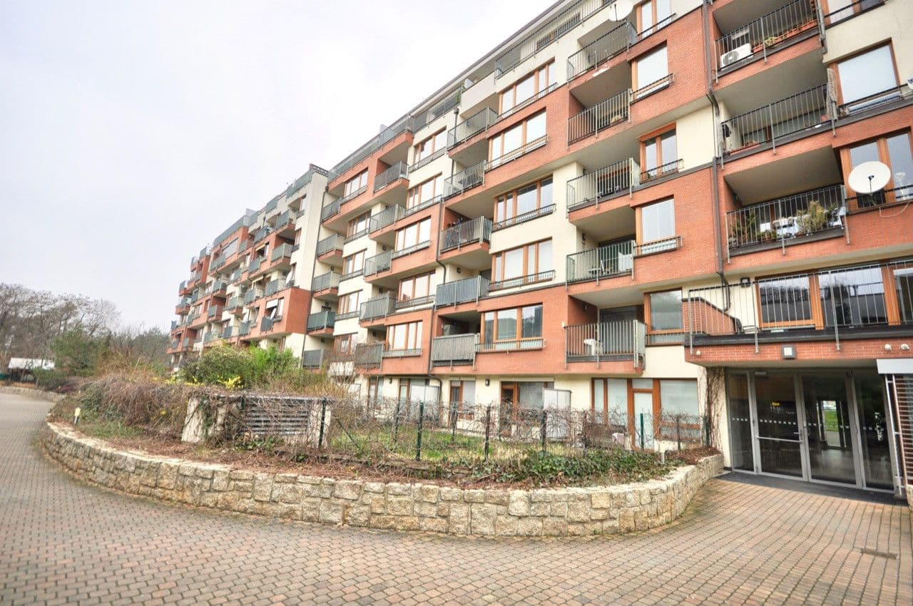 3 bedroom with open-plan kitchen flat to rent, 122 m², Nad Okrouhlíkem, Prague, Prague 3 bedroom with open-plan kitchen flat to rent, 122 m², Nad Okrouhlíkem, Prague, Prague