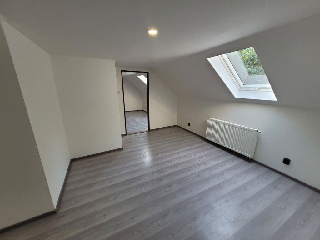 house to rent, 160 m², Vrbčany, Středočeský Region house to rent, 160 m², Vrbčany, Středočeský Region