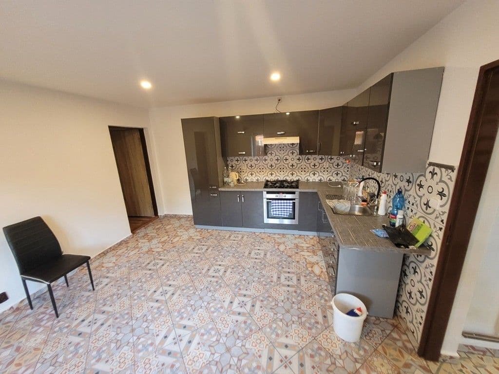 house to rent, 160 m², Vrbčany, Středočeský Region house to rent, 160 m², Vrbčany, Středočeský Region