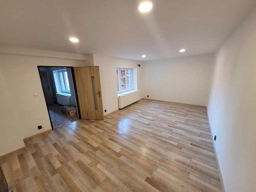 house to rent, 160 m², Vrbčany, Středočeský Region house to rent, 160 m², Vrbčany, Středočeský Region